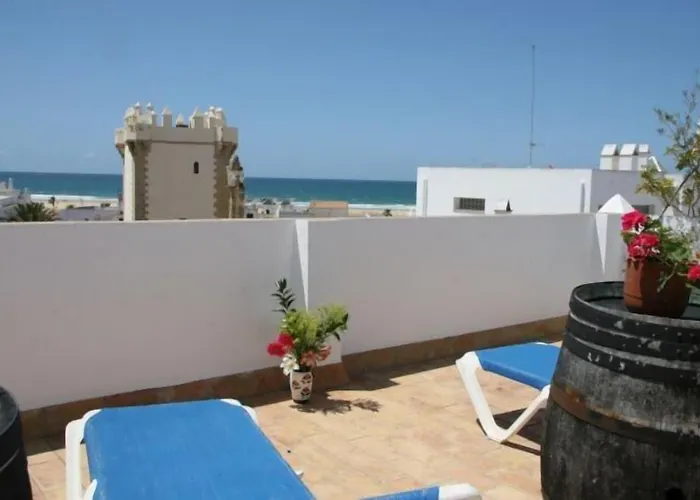 Torre De Guzman Konukevi Conil De La Frontera