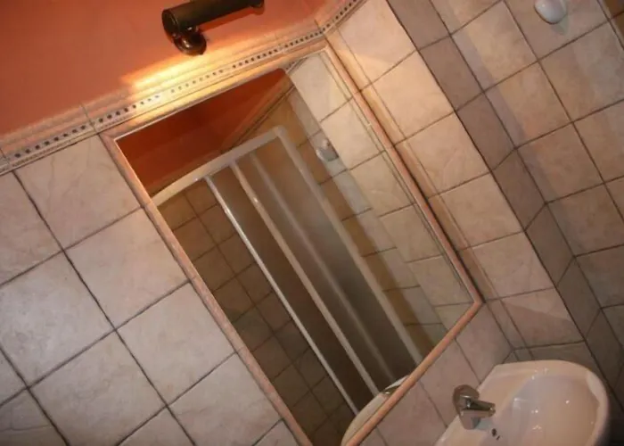 Torre De Guzman Konukevi 2*