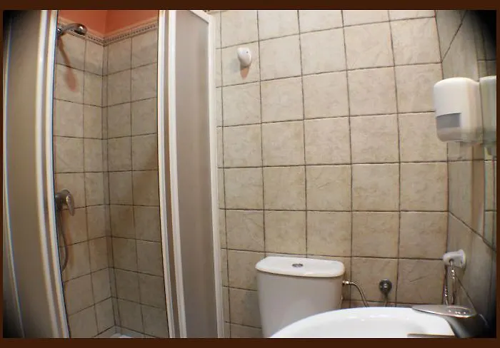 Torre De Guzman Konukevi 2*