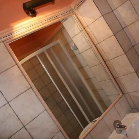 Torre De Guzman Гостьовий будинок 2*