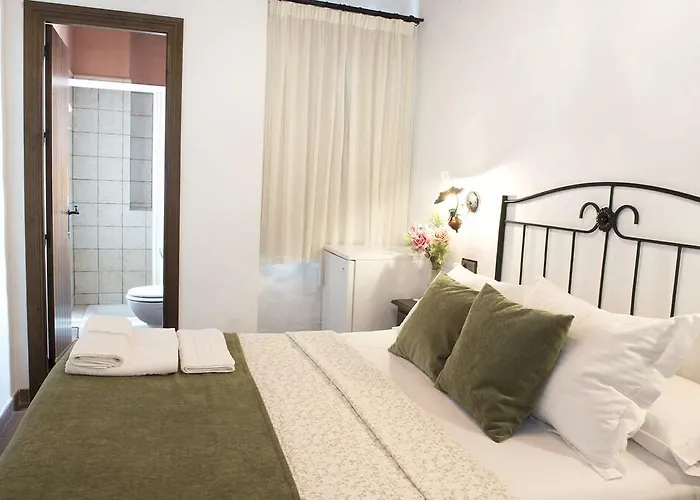 Torre De Guzmán Pensión 2*