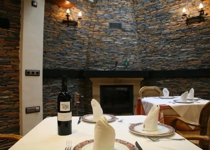 Torre De Guzman Коніль-де-ла-Фронтера