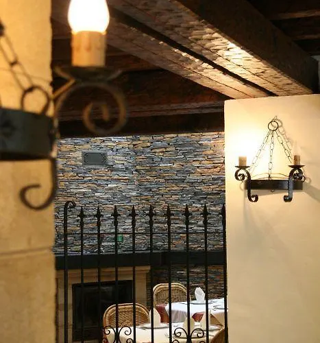 Pensión Torre De Guzmán 2*