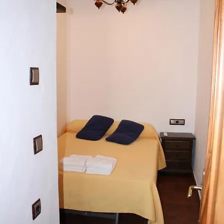 Torre De Guzman 2*