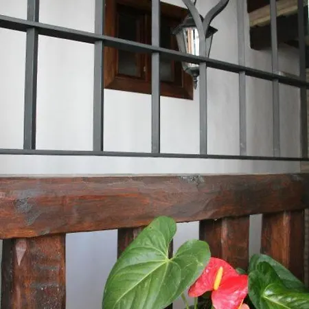 Guest house Torre De Guzman 2*