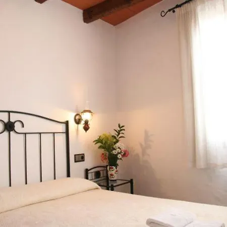 Torre De Guzman Guest house 2*